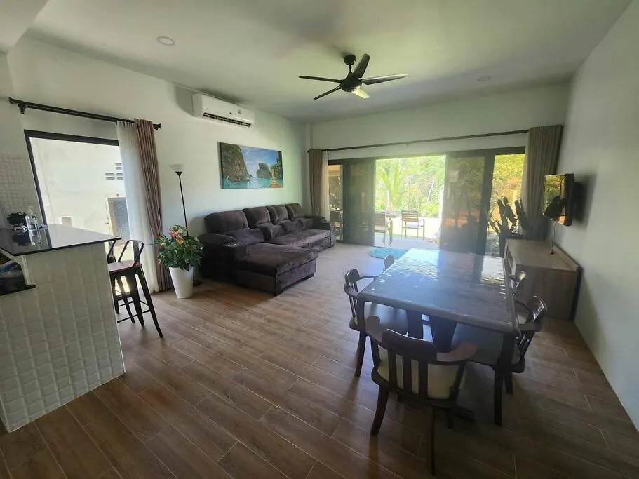 Lantamor Villas And Bungalows 코란타