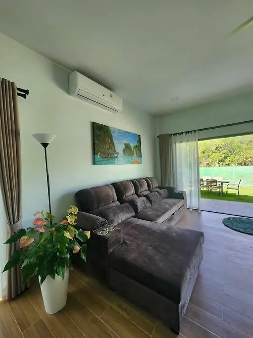 Lantamor Villas And Bungalows Ko Lanta